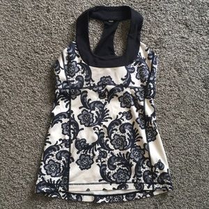 Lululemon athletic top